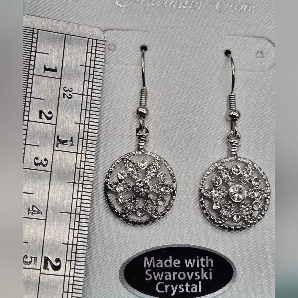 Vintage Style Earrings Made w Swarovski Crystals Silver Overlay - Picture 7 of 10